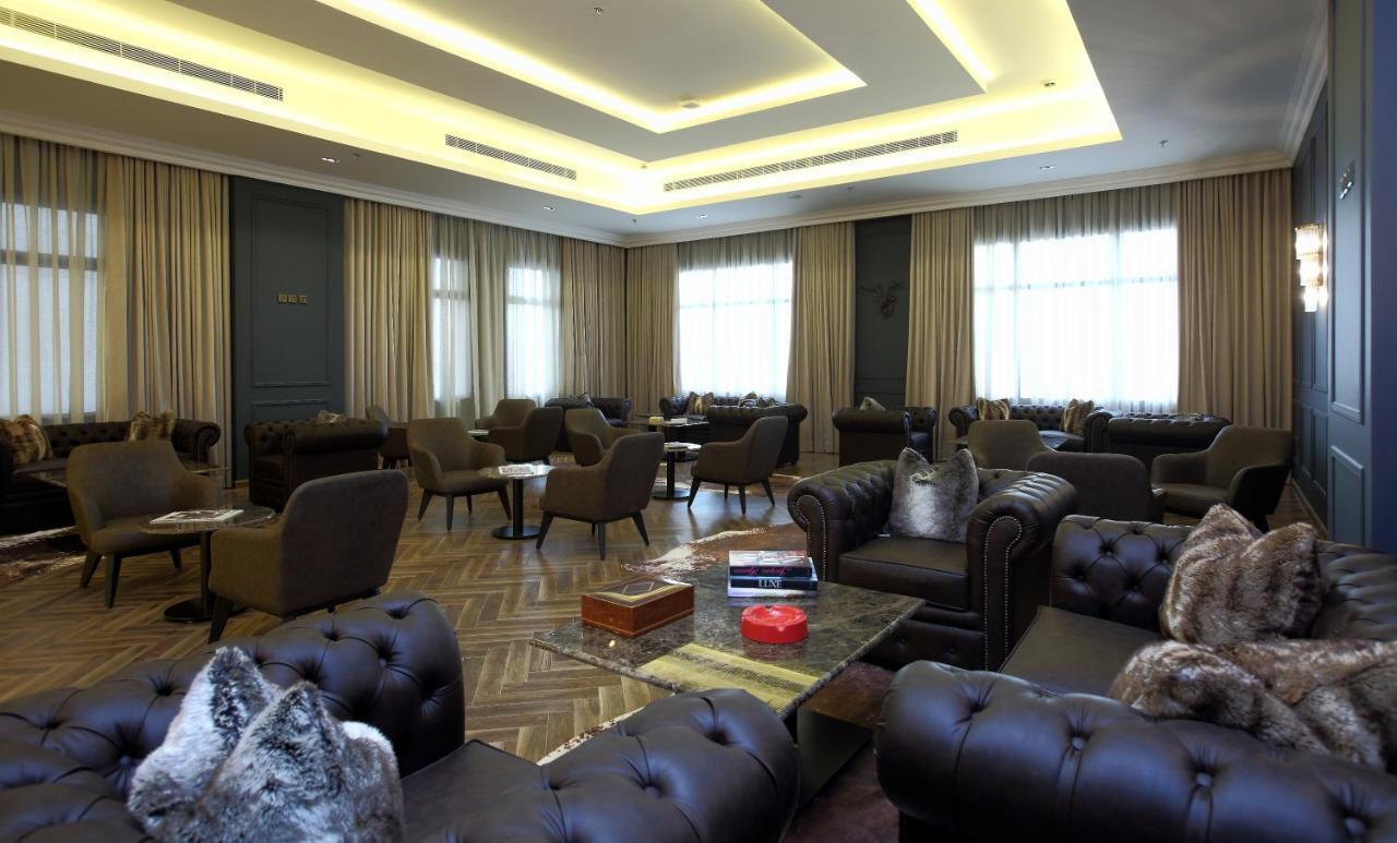 Vittori Palace Hotel And Residences Riyadh Eksteriør bilde The lounge at the airport