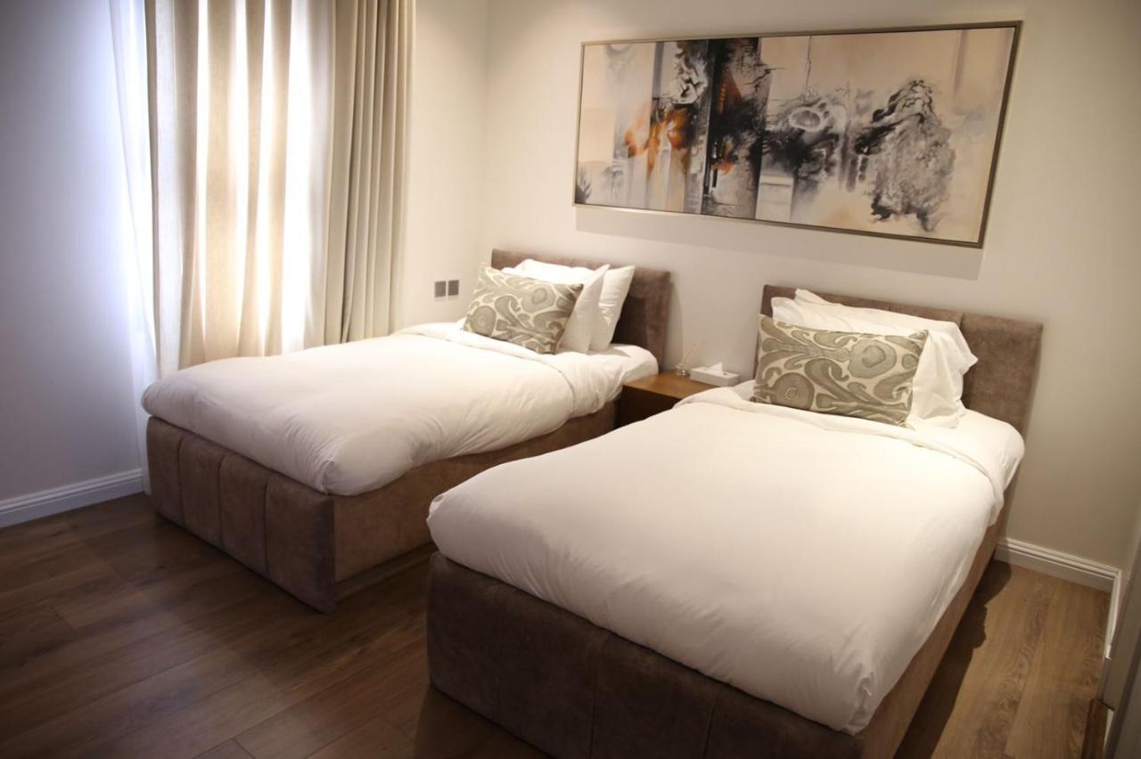 Vittori Palace Hotel And Residences Riyadh Eksteriør bilde A bedroom at the hotel